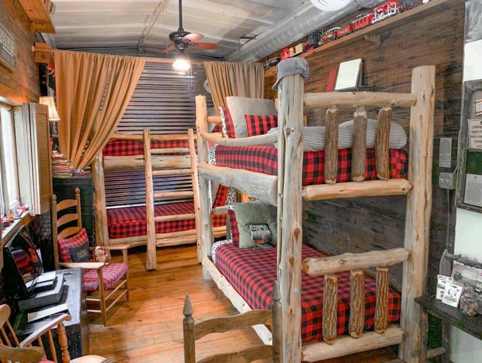 גלן רוז Country Woods Inn מראה חיצוני תמונה